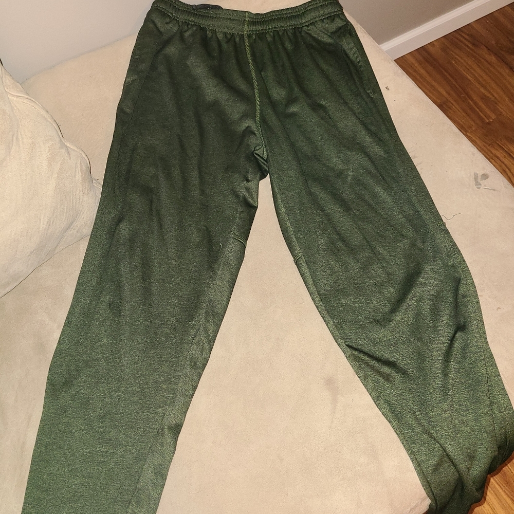 Track styler/jogger pants large